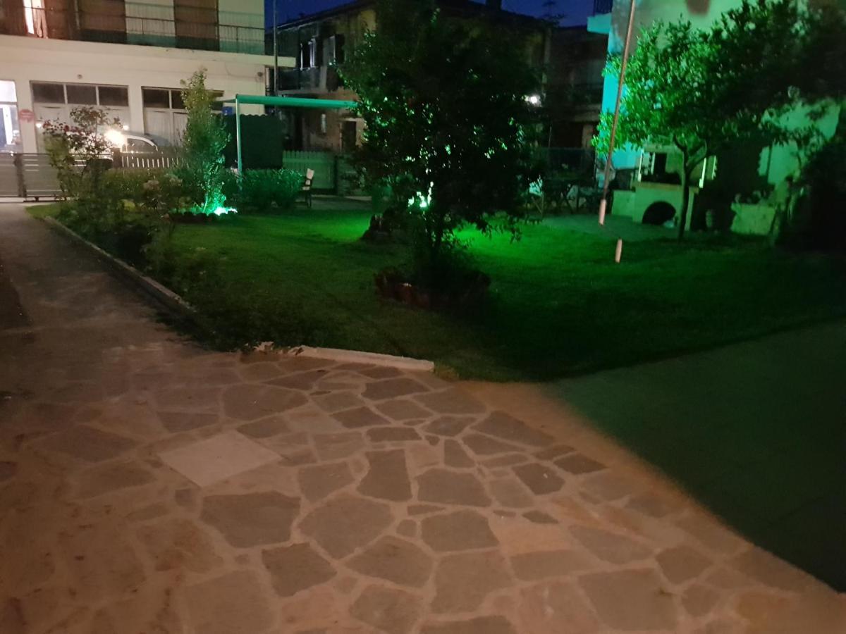 Magdalinos Apartments Неа-Скіоні Екстер'єр фото